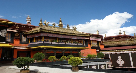 Jokhang Temple.jpg