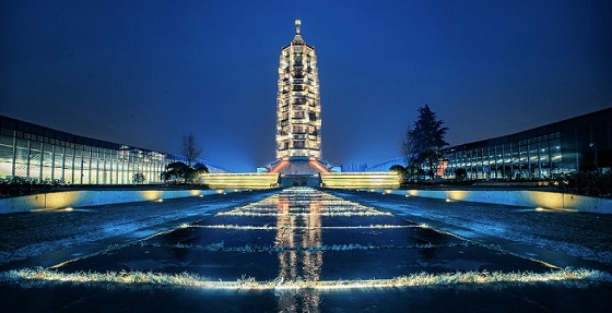 　Porcelain Tower of Nanjing.jpg